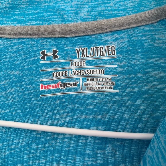 Youth Under Armour Pullover - Picture 3 of 3